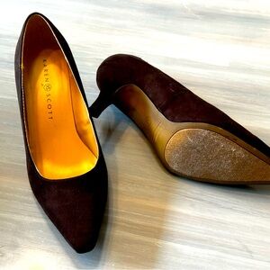 Rich chocolate suede closed toe heel by Karen Scott, size 6.5.  Never worn